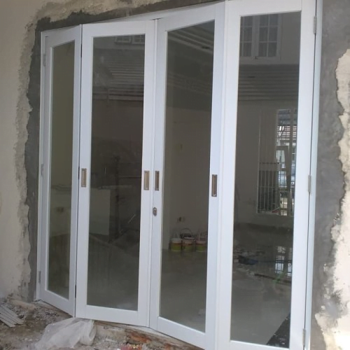 pintu lipat aluminium